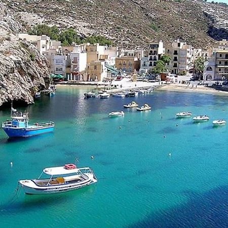 شقة Seafront Penthouse With Terrace In Xlendi, Gozo المظهر الخارجي الصورة