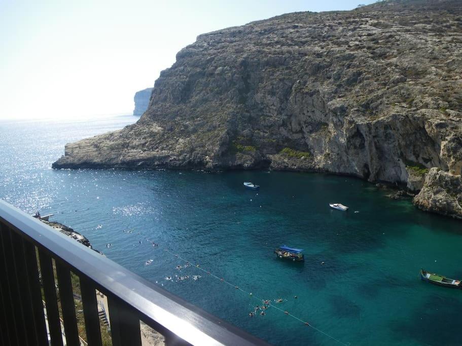 شقة Seafront Penthouse With Terrace In Xlendi, Gozo المظهر الخارجي الصورة